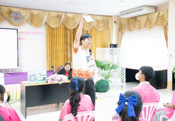 ภาพกิจกรรม  คณะวิทยาศาสตร์และเทคโนโลยี จัดค่ายวิทยาศาสตร์สัญจร ปีการศึกษา 2566  โรงเรียนชากังราววิทยา (อินทร์-ชุ่ม ดีสารอุปถัมภ์) 