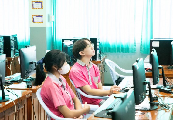 ภาพกิจกรรม  คณะวิทยาศาสตร์และเทคโนโลยี จัดค่ายวิทยาศาสตร์สัญจร ปีการศึกษา 2566  โรงเรียนชากังราววิทยา (อินทร์-ชุ่ม ดีสารอุปถัมภ์) 