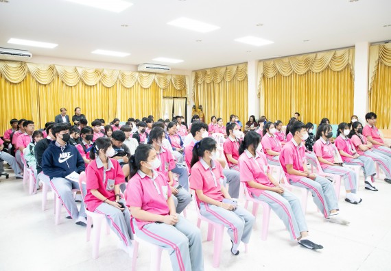 ภาพกิจกรรม  คณะวิทยาศาสตร์และเทคโนโลยี จัดค่ายวิทยาศาสตร์สัญจร ปีการศึกษา 2566  โรงเรียนชากังราววิทยา (อินทร์-ชุ่ม ดีสารอุปถัมภ์) 