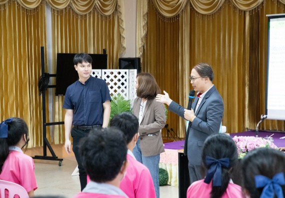 ภาพกิจกรรม  คณะวิทยาศาสตร์และเทคโนโลยี จัดค่ายวิทยาศาสตร์สัญจร ปีการศึกษา 2566  โรงเรียนชากังราววิทยา (อินทร์-ชุ่ม ดีสารอุปถัมภ์) 