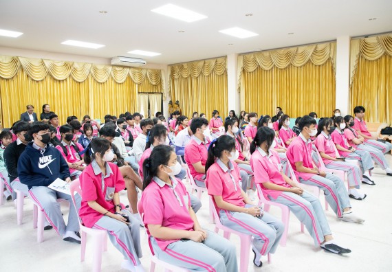 ภาพกิจกรรม  คณะวิทยาศาสตร์และเทคโนโลยี จัดค่ายวิทยาศาสตร์สัญจร ปีการศึกษา 2566  โรงเรียนชากังราววิทยา (อินทร์-ชุ่ม ดีสารอุปถัมภ์) 