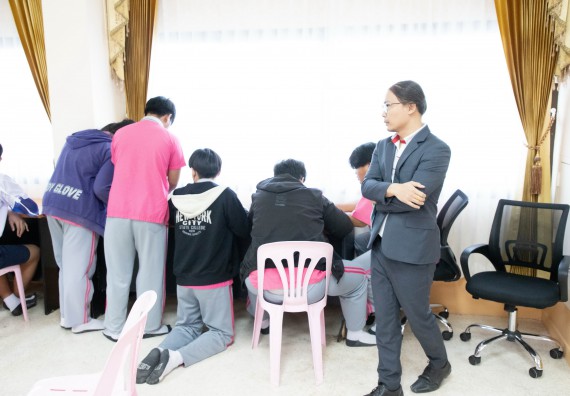 ภาพกิจกรรม  คณะวิทยาศาสตร์และเทคโนโลยี จัดค่ายวิทยาศาสตร์สัญจร ปีการศึกษา 2566  โรงเรียนชากังราววิทยา (อินทร์-ชุ่ม ดีสารอุปถัมภ์) 