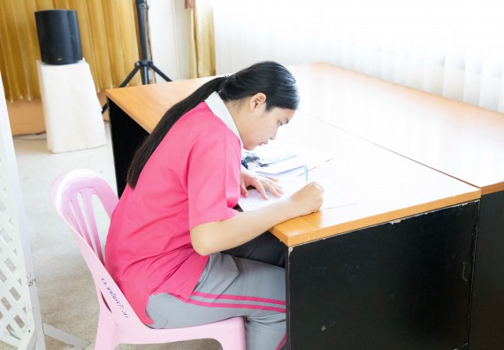 ภาพกิจกรรม  คณะวิทยาศาสตร์และเทคโนโลยี จัดค่ายวิทยาศาสตร์สัญจร ปีการศึกษา 2566  โรงเรียนชากังราววิทยา (อินทร์-ชุ่ม ดีสารอุปถัมภ์) 