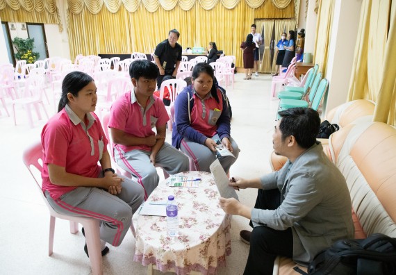 ภาพกิจกรรม  คณะวิทยาศาสตร์และเทคโนโลยี จัดค่ายวิทยาศาสตร์สัญจร ปีการศึกษา 2566  โรงเรียนชากังราววิทยา (อินทร์-ชุ่ม ดีสารอุปถัมภ์) 