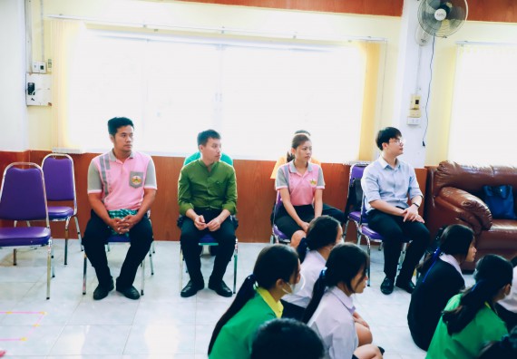 ภาพกิจกรรม  คณะวิทยาศาสตร์และเทคโนโลยี จัดค่ายวิทยาศาสตร์สัญจร ปีการศึกษา 2566  โรงเรียนคลองลานพัฒนาจินดาศักดิ์