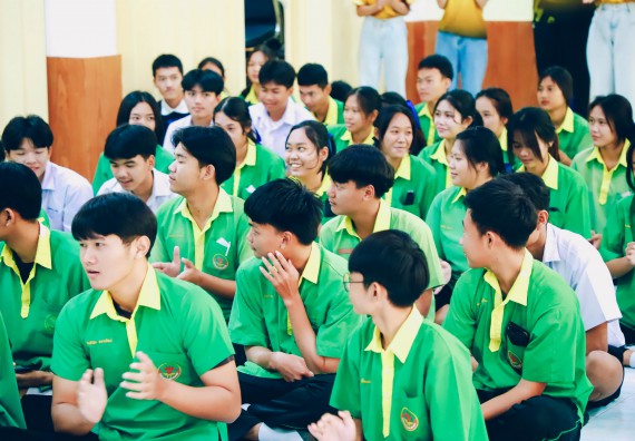 ภาพกิจกรรม  คณะวิทยาศาสตร์และเทคโนโลยี จัดค่ายวิทยาศาสตร์สัญจร ปีการศึกษา 2566  โรงเรียนคลองลานพัฒนาจินดาศักดิ์