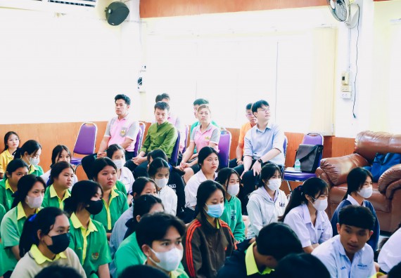 ภาพกิจกรรม  คณะวิทยาศาสตร์และเทคโนโลยี จัดค่ายวิทยาศาสตร์สัญจร ปีการศึกษา 2566  โรงเรียนคลองลานพัฒนาจินดาศักดิ์