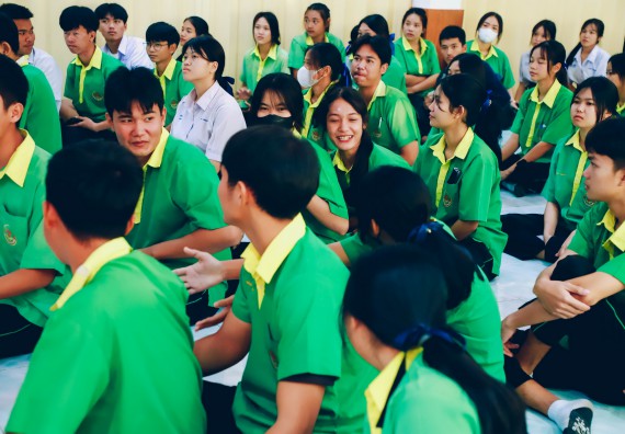 ภาพกิจกรรม  คณะวิทยาศาสตร์และเทคโนโลยี จัดค่ายวิทยาศาสตร์สัญจร ปีการศึกษา 2566  โรงเรียนคลองลานพัฒนาจินดาศักดิ์