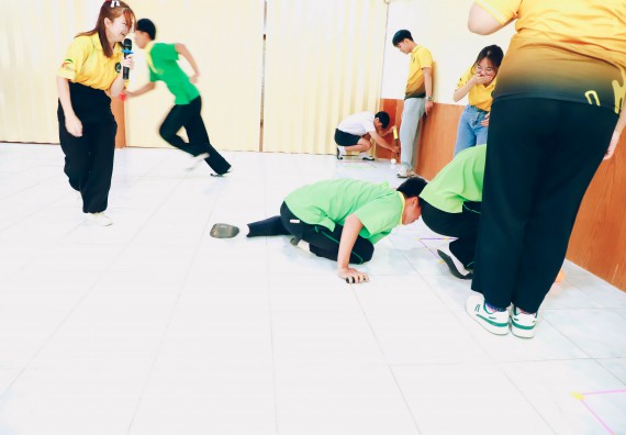 ภาพกิจกรรม  คณะวิทยาศาสตร์และเทคโนโลยี จัดค่ายวิทยาศาสตร์สัญจร ปีการศึกษา 2566  โรงเรียนคลองลานพัฒนาจินดาศักดิ์