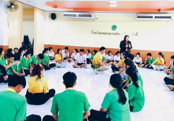 ภาพกิจกรรม  คณะวิทยาศาสตร์และเทคโนโลยี จัดค่ายวิทยาศาสตร์สัญจร ปีการศึกษา 2566  โรงเรียนคลองลานพัฒนาจินดาศักดิ์