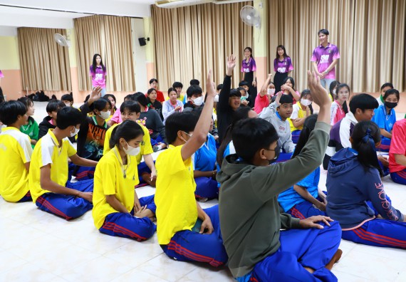 ภาพกิจกรรม  คณะวิทยาศาสตร์และเทคโนโลยี จัดค่ายวิทยาศาสตร์สัญจร ปีการศึกษา 2566  โรงเรียนนครไตรตรึงษ์