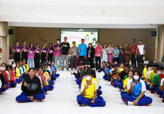 ภาพกิจกรรม  คณะวิทยาศาสตร์และเทคโนโลยี จัดค่ายวิทยาศาสตร์สัญจร ปีการศึกษา 2566  โรงเรียนนครไตรตรึงษ์