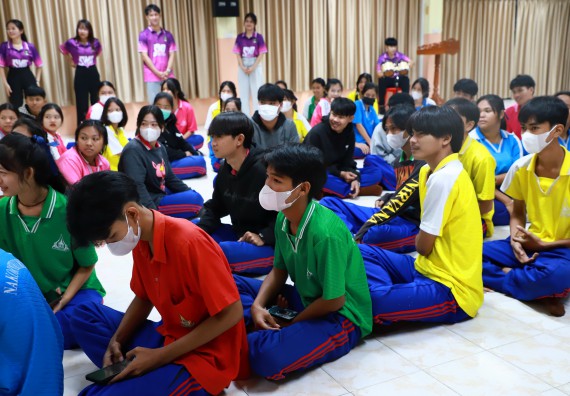 ภาพกิจกรรม  คณะวิทยาศาสตร์และเทคโนโลยี จัดค่ายวิทยาศาสตร์สัญจร ปีการศึกษา 2566  โรงเรียนนครไตรตรึงษ์