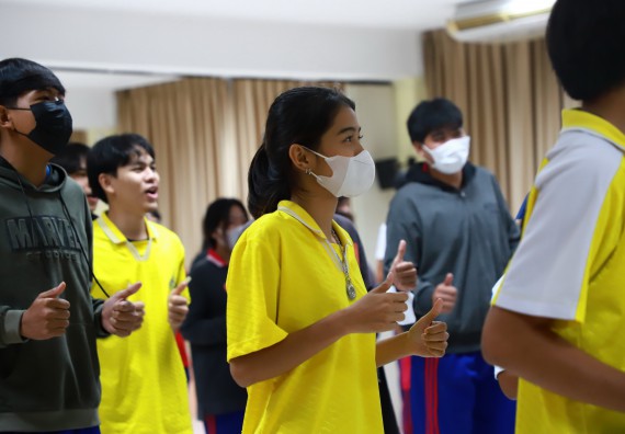 ภาพกิจกรรม  คณะวิทยาศาสตร์และเทคโนโลยี จัดค่ายวิทยาศาสตร์สัญจร ปีการศึกษา 2566  โรงเรียนนครไตรตรึงษ์