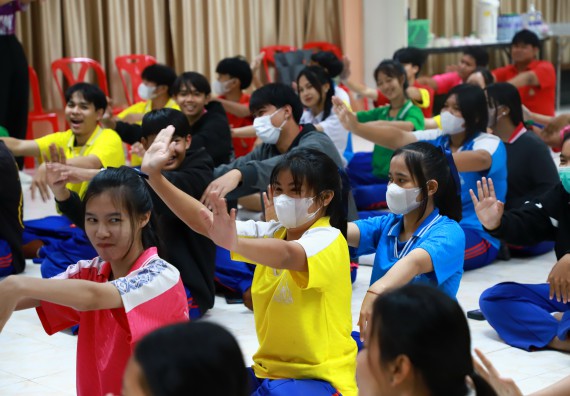 ภาพกิจกรรม  คณะวิทยาศาสตร์และเทคโนโลยี จัดค่ายวิทยาศาสตร์สัญจร ปีการศึกษา 2566  โรงเรียนนครไตรตรึงษ์