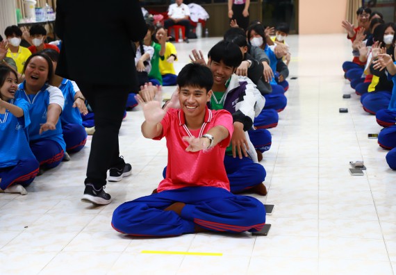 ภาพกิจกรรม  คณะวิทยาศาสตร์และเทคโนโลยี จัดค่ายวิทยาศาสตร์สัญจร ปีการศึกษา 2566  โรงเรียนนครไตรตรึงษ์