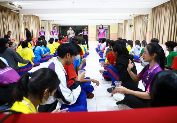 ภาพกิจกรรม  คณะวิทยาศาสตร์และเทคโนโลยี จัดค่ายวิทยาศาสตร์สัญจร ปีการศึกษา 2566  โรงเรียนนครไตรตรึงษ์