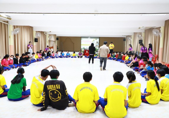 ภาพกิจกรรม  คณะวิทยาศาสตร์และเทคโนโลยี จัดค่ายวิทยาศาสตร์สัญจร ปีการศึกษา 2566  โรงเรียนนครไตรตรึงษ์