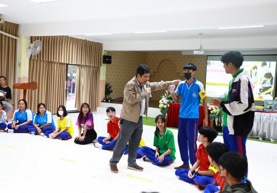 ภาพกิจกรรม  คณะวิทยาศาสตร์และเทคโนโลยี จัดค่ายวิทยาศาสตร์สัญจร ปีการศึกษา 2566  โรงเรียนนครไตรตรึงษ์