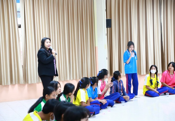 ภาพกิจกรรม  คณะวิทยาศาสตร์และเทคโนโลยี จัดค่ายวิทยาศาสตร์สัญจร ปีการศึกษา 2566  โรงเรียนนครไตรตรึงษ์