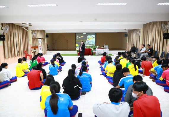 ภาพกิจกรรม  คณะวิทยาศาสตร์และเทคโนโลยี จัดค่ายวิทยาศาสตร์สัญจร ปีการศึกษา 2566  โรงเรียนนครไตรตรึงษ์