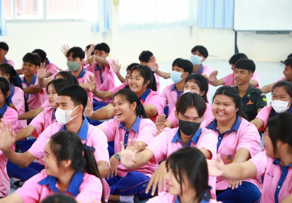 ภาพกิจกรรม  คณะวิทยาศาสตร์และเทคโนโลยี จัดค่ายวิทยาศาสตร์สัญจร ปีการศึกษา 2566 โรงเรียนวังตะเคียนประชานุสรณ์