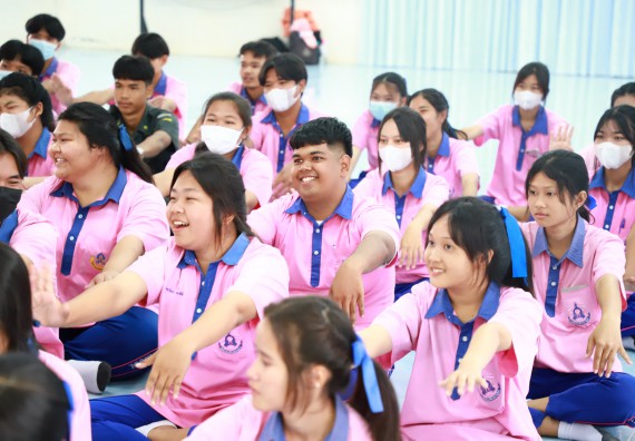 ภาพกิจกรรม  คณะวิทยาศาสตร์และเทคโนโลยี จัดค่ายวิทยาศาสตร์สัญจร ปีการศึกษา 2566 โรงเรียนวังตะเคียนประชานุสรณ์