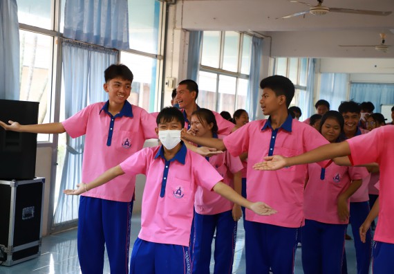 ภาพกิจกรรม  คณะวิทยาศาสตร์และเทคโนโลยี จัดค่ายวิทยาศาสตร์สัญจร ปีการศึกษา 2566 โรงเรียนวังตะเคียนประชานุสรณ์