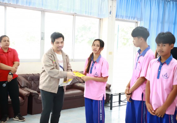 ภาพกิจกรรม  คณะวิทยาศาสตร์และเทคโนโลยี จัดค่ายวิทยาศาสตร์สัญจร ปีการศึกษา 2566 โรงเรียนวังตะเคียนประชานุสรณ์