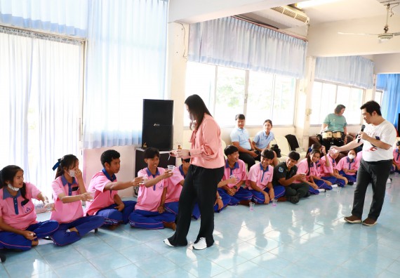 ภาพกิจกรรม  คณะวิทยาศาสตร์และเทคโนโลยี จัดค่ายวิทยาศาสตร์สัญจร ปีการศึกษา 2566 โรงเรียนวังตะเคียนประชานุสรณ์