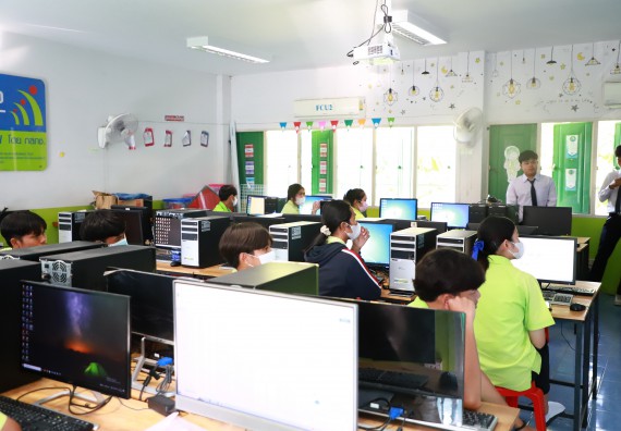 ภาพกิจกรรม  คณะวิทยาศาสตร์และเทคโนโลยี จัดค่ายวิทยาศาสตร์สัญจร ปีการศึกษา 2566  โรงเรียนหนองกองพิทยาคม