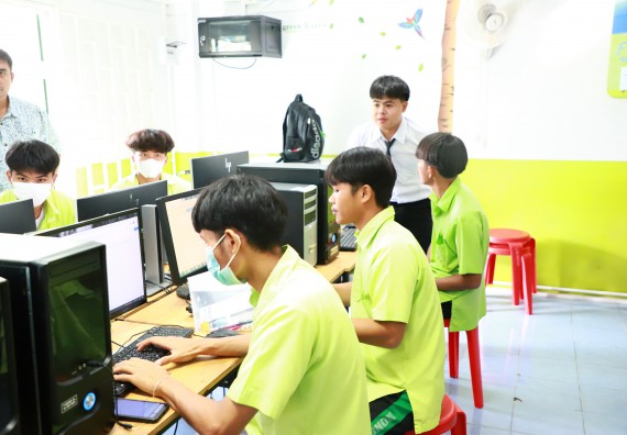 ภาพกิจกรรม  คณะวิทยาศาสตร์และเทคโนโลยี จัดค่ายวิทยาศาสตร์สัญจร ปีการศึกษา 2566  โรงเรียนหนองกองพิทยาคม