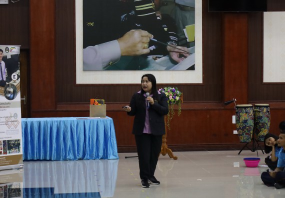 ภาพกิจกรรม  คณะวิทยาศาสตร์และเทคโนโลยี จัดกิจกรรมแนะแนวการศึกษา ให้นักเรียนระดับชั้นมัธยมศึกษาปีที่ 6 (สายวิทย์-คณิต/สายศิลป์) โรงเรียนราชประชานุเคราะห์ 55 จังหวัดตาก