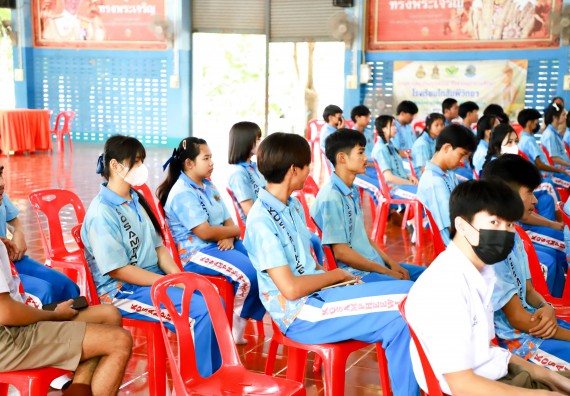 ภาพกิจกรรม  คณะวิทยาศาสตร์และเทคโนโลยี จัดค่ายวิทยาศาสตร์สัญจร ปีการศึกษา 2566  โรงเรียนโกสัมพีวิทยา