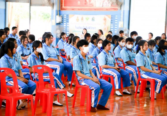 ภาพกิจกรรม  คณะวิทยาศาสตร์และเทคโนโลยี จัดค่ายวิทยาศาสตร์สัญจร ปีการศึกษา 2566  โรงเรียนโกสัมพีวิทยา