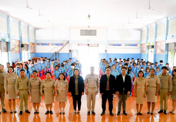 ภาพกิจกรรม  คณะวิทยาศาสตร์และเทคโนโลยี จัดค่ายวิทยาศาสตร์สัญจร ปีการศึกษา 2566  โรงเรียนโกสัมพีวิทยา