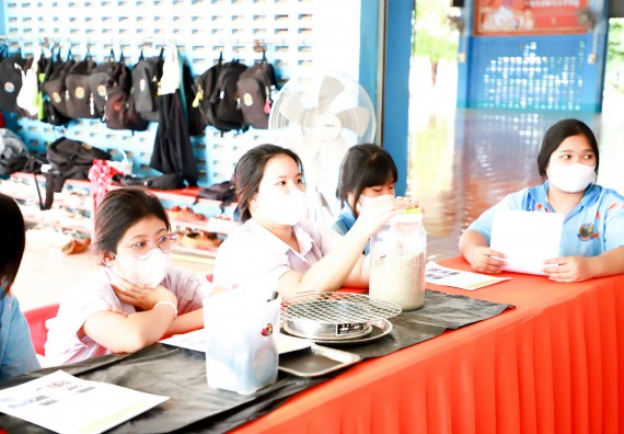 ภาพกิจกรรม  คณะวิทยาศาสตร์และเทคโนโลยี จัดค่ายวิทยาศาสตร์สัญจร ปีการศึกษา 2566  โรงเรียนโกสัมพีวิทยา