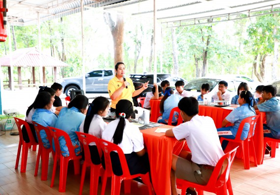 ภาพกิจกรรม  คณะวิทยาศาสตร์และเทคโนโลยี จัดค่ายวิทยาศาสตร์สัญจร ปีการศึกษา 2566  โรงเรียนโกสัมพีวิทยา