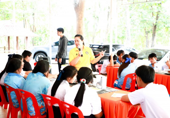 ภาพกิจกรรม  คณะวิทยาศาสตร์และเทคโนโลยี จัดค่ายวิทยาศาสตร์สัญจร ปีการศึกษา 2566  โรงเรียนโกสัมพีวิทยา