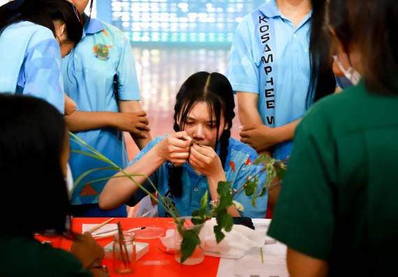 ภาพกิจกรรม  คณะวิทยาศาสตร์และเทคโนโลยี จัดค่ายวิทยาศาสตร์สัญจร ปีการศึกษา 2566  โรงเรียนโกสัมพีวิทยา