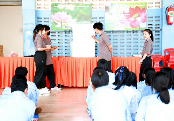 ภาพกิจกรรม  คณะวิทยาศาสตร์และเทคโนโลยี จัดค่ายวิทยาศาสตร์สัญจร ปีการศึกษา 2566  โรงเรียนโกสัมพีวิทยา