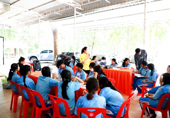 ภาพกิจกรรม  คณะวิทยาศาสตร์และเทคโนโลยี จัดค่ายวิทยาศาสตร์สัญจร ปีการศึกษา 2566  โรงเรียนโกสัมพีวิทยา