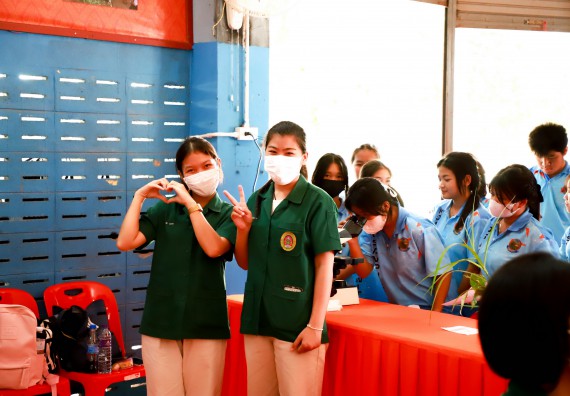 ภาพกิจกรรม  คณะวิทยาศาสตร์และเทคโนโลยี จัดค่ายวิทยาศาสตร์สัญจร ปีการศึกษา 2566  โรงเรียนโกสัมพีวิทยา