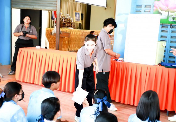 ภาพกิจกรรม  คณะวิทยาศาสตร์และเทคโนโลยี จัดค่ายวิทยาศาสตร์สัญจร ปีการศึกษา 2566  โรงเรียนโกสัมพีวิทยา