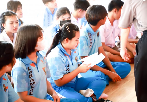 ภาพกิจกรรม  คณะวิทยาศาสตร์และเทคโนโลยี จัดค่ายวิทยาศาสตร์สัญจร ปีการศึกษา 2566  โรงเรียนโกสัมพีวิทยา