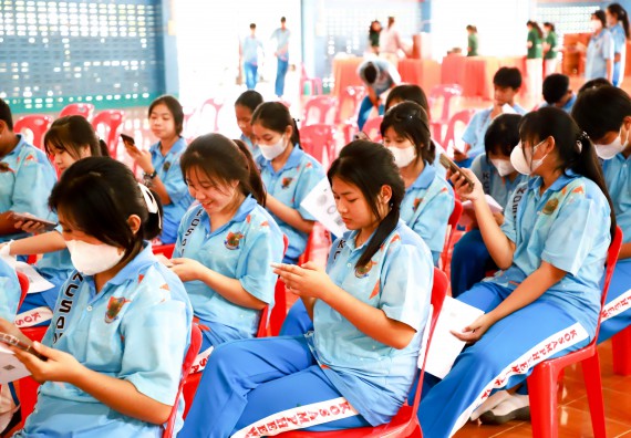 ภาพกิจกรรม  คณะวิทยาศาสตร์และเทคโนโลยี จัดค่ายวิทยาศาสตร์สัญจร ปีการศึกษา 2566  โรงเรียนโกสัมพีวิทยา