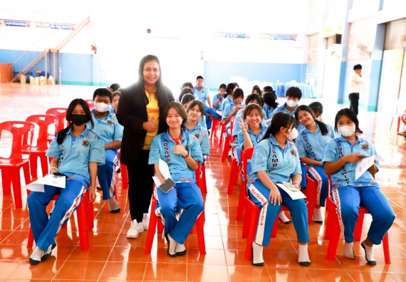 ภาพกิจกรรม  คณะวิทยาศาสตร์และเทคโนโลยี จัดค่ายวิทยาศาสตร์สัญจร ปีการศึกษา 2566  โรงเรียนโกสัมพีวิทยา