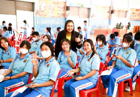 ภาพกิจกรรม  คณะวิทยาศาสตร์และเทคโนโลยี จัดค่ายวิทยาศาสตร์สัญจร ปีการศึกษา 2566  โรงเรียนโกสัมพีวิทยา