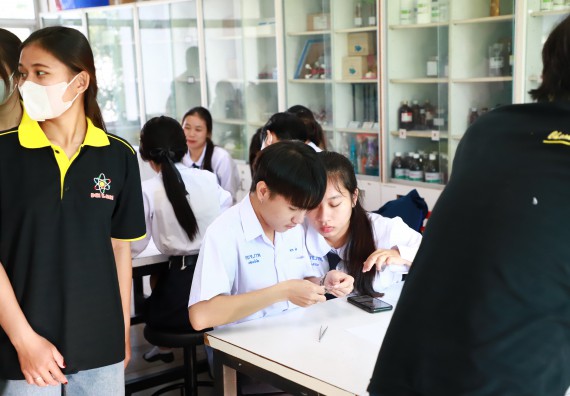 ภาพกิจกรรม  คณะวิทยาศาสตร์และเทคโนโลยี จัดค่ายวิทยาศาสตร์สัญจร ปีการศึกษา 2566  โรงเรียนองค์การบริหารส่วนจังหวัดกำแพงเพชร