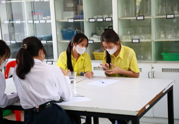 ภาพกิจกรรม  คณะวิทยาศาสตร์และเทคโนโลยี จัดค่ายวิทยาศาสตร์สัญจร ปีการศึกษา 2566  โรงเรียนองค์การบริหารส่วนจังหวัดกำแพงเพชร